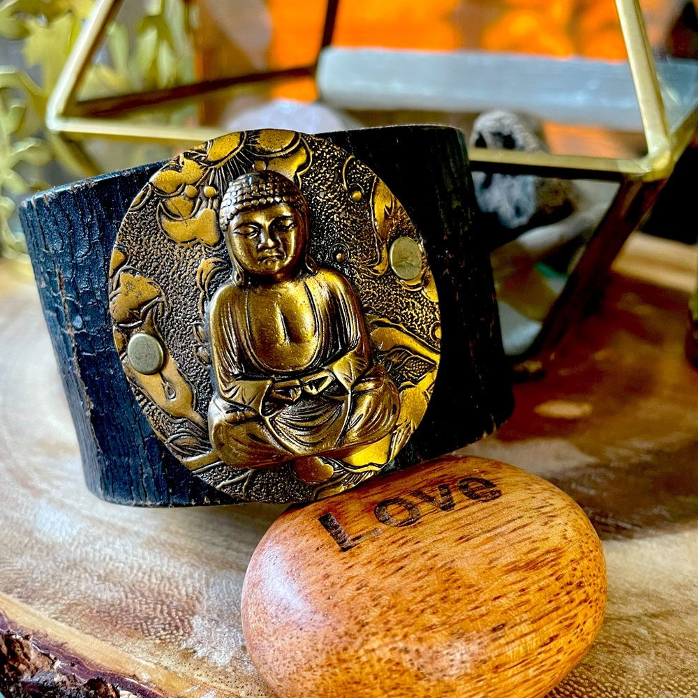 Cool Buddha Leather Cuff 📿- Cali Boutique